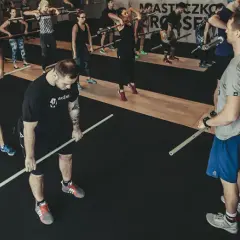 Jak zostać trenerem CrossFit? Przewodnik po certyfikacji i zarobkach