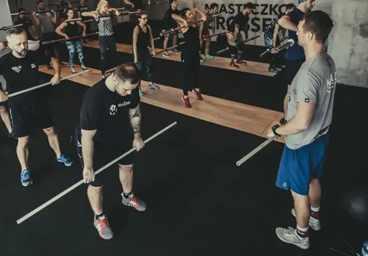 Jak zostać trenerem CrossFit? Przewodnik po certyfikacji i zarobkach