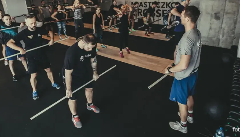 Jak zostać trenerem CrossFit? Przewodnik po certyfikacji i zarobkach