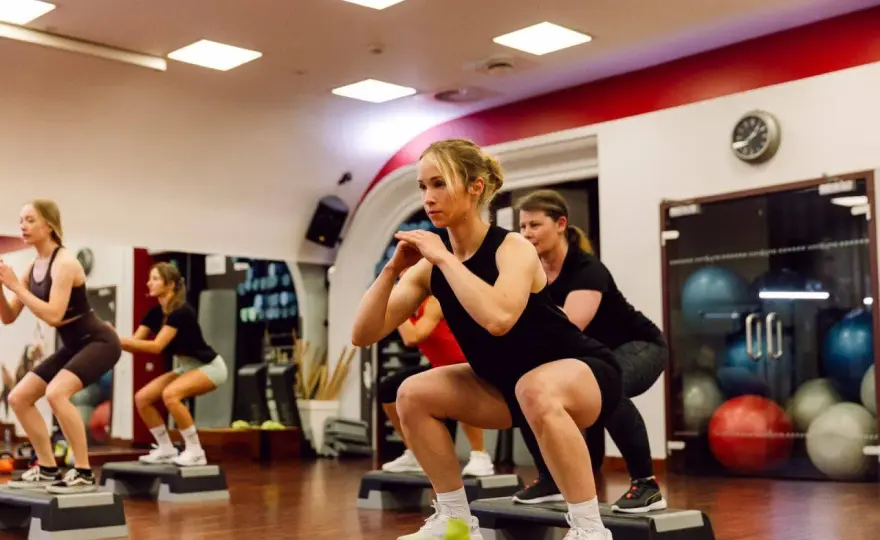 CrossFit Kraków: Gdzie trenować? Przewodnik dla początkujących!