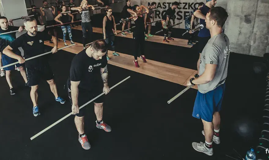 Jak zostać trenerem CrossFit? Przewodnik po certyfikacji i zarobkach