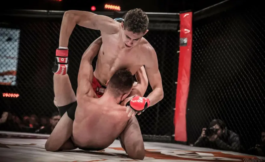 Waga musza: Limity wagowe (50-56,7 kg) w boksie i MMA