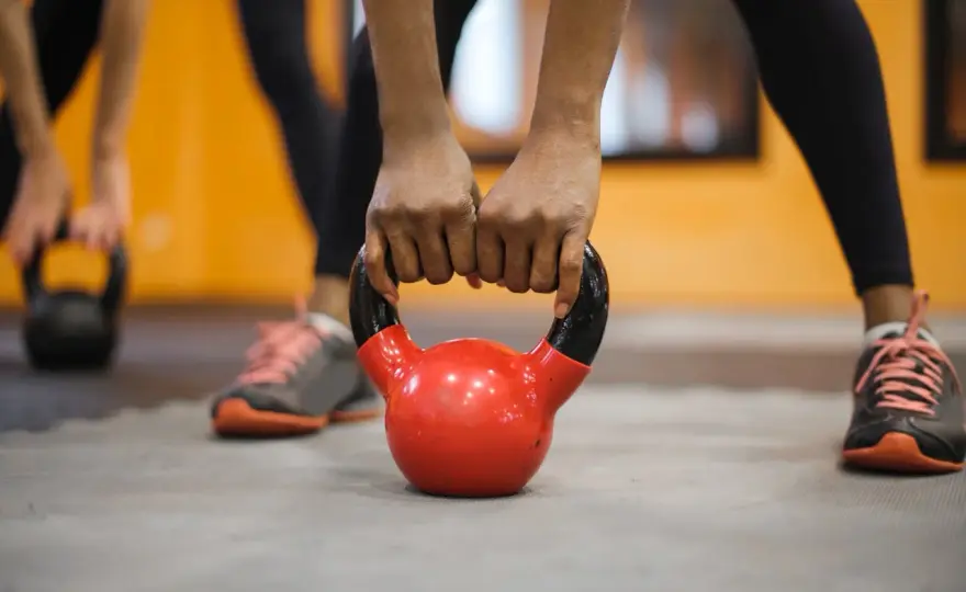 Co jeść przed CrossFit? Ekspert radzi: jedz mądrze, trenuj mocniej.