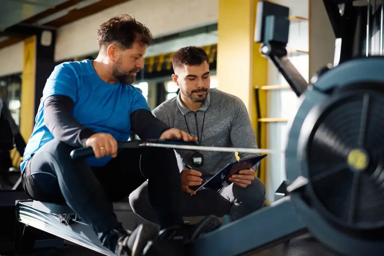 czynniki wpływające na zarobki trenera crossfit